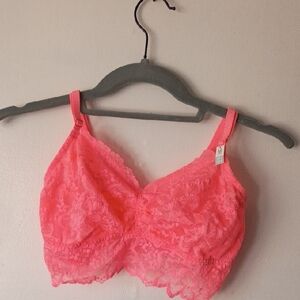 Victoria's Secret Lace Bralette in Coral Pink size medium